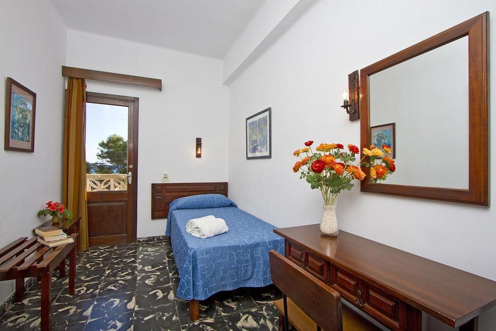 Boutique Hotel Oriola Cala de Sant Vicenc Eksteriør billede