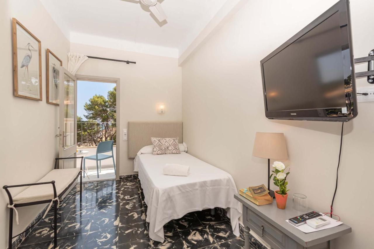 Boutique Hotel Oriola Cala de Sant Vicenc Eksteriør billede