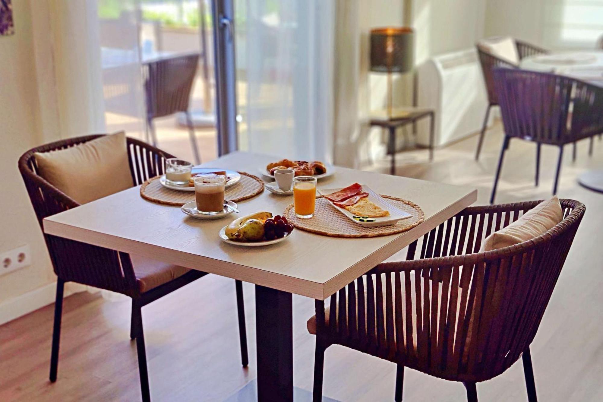Boutique Hotel Oriola Cala de Sant Vicenc Eksteriør billede