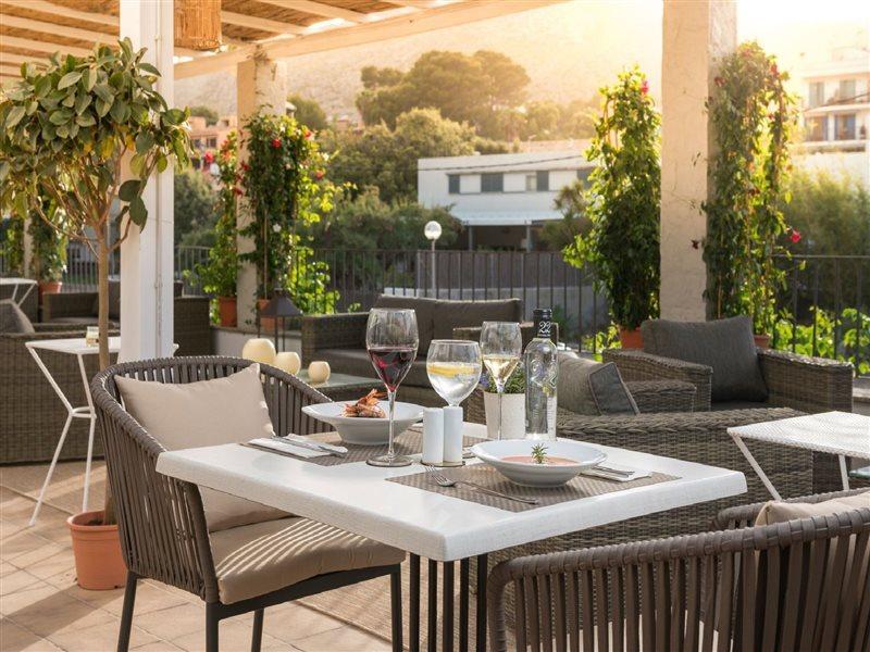 Boutique Hotel Oriola Cala de Sant Vicenc Eksteriør billede